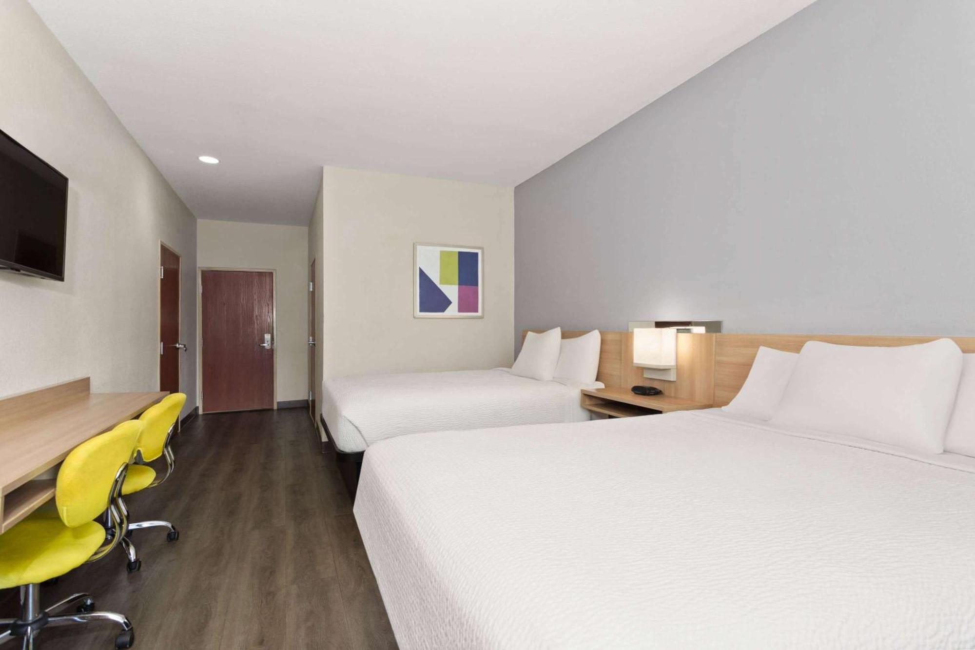Microtel Inn & Suites By Wyndham פנמה סיטי מראה חיצוני תמונה