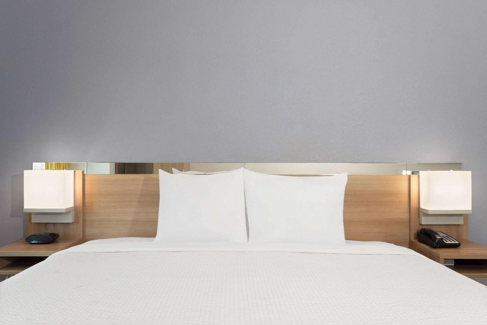 Microtel Inn & Suites By Wyndham פנמה סיטי מראה חיצוני תמונה