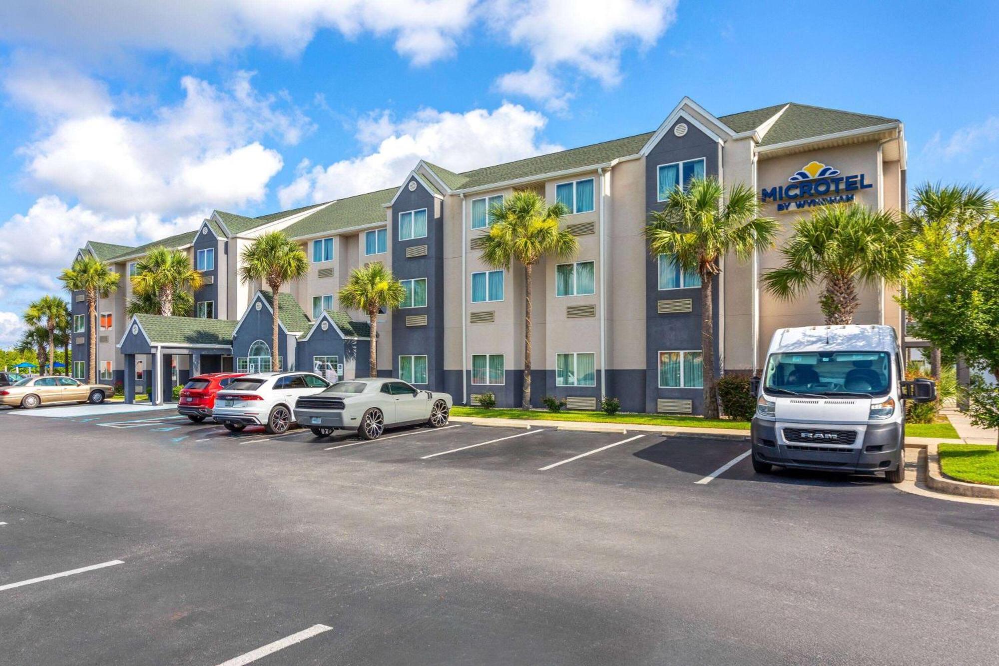Microtel Inn & Suites By Wyndham פנמה סיטי מראה חיצוני תמונה