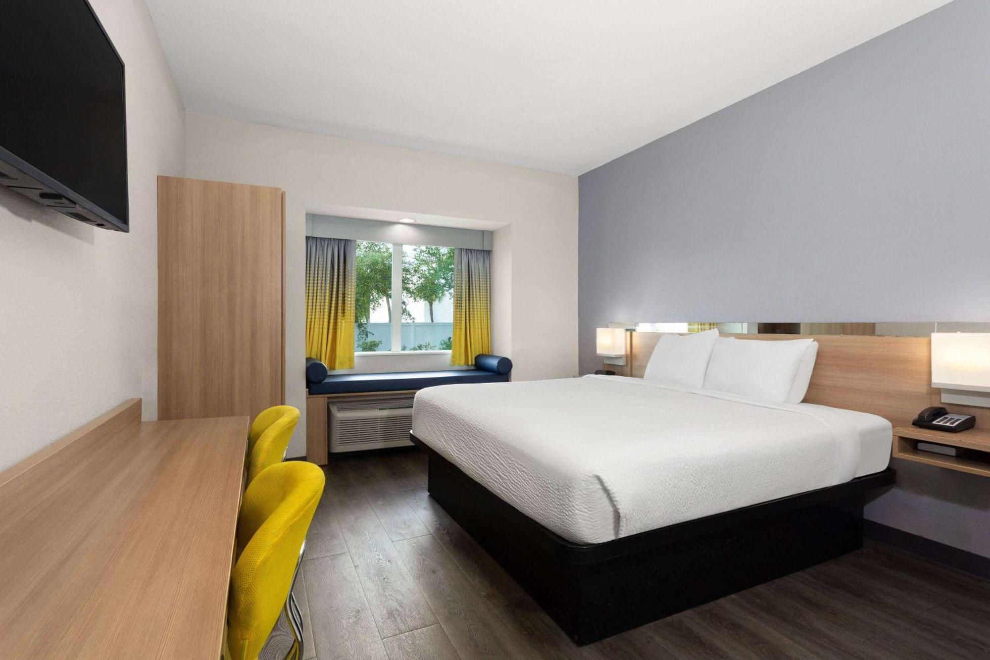 Microtel Inn & Suites By Wyndham פנמה סיטי מראה חיצוני תמונה