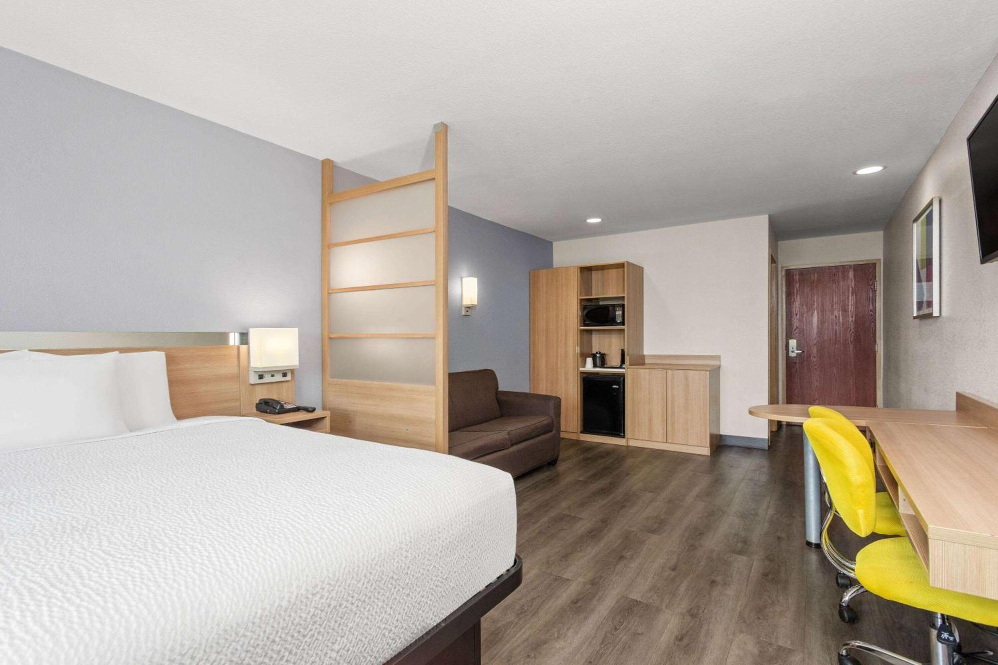 Microtel Inn & Suites By Wyndham פנמה סיטי מראה חיצוני תמונה