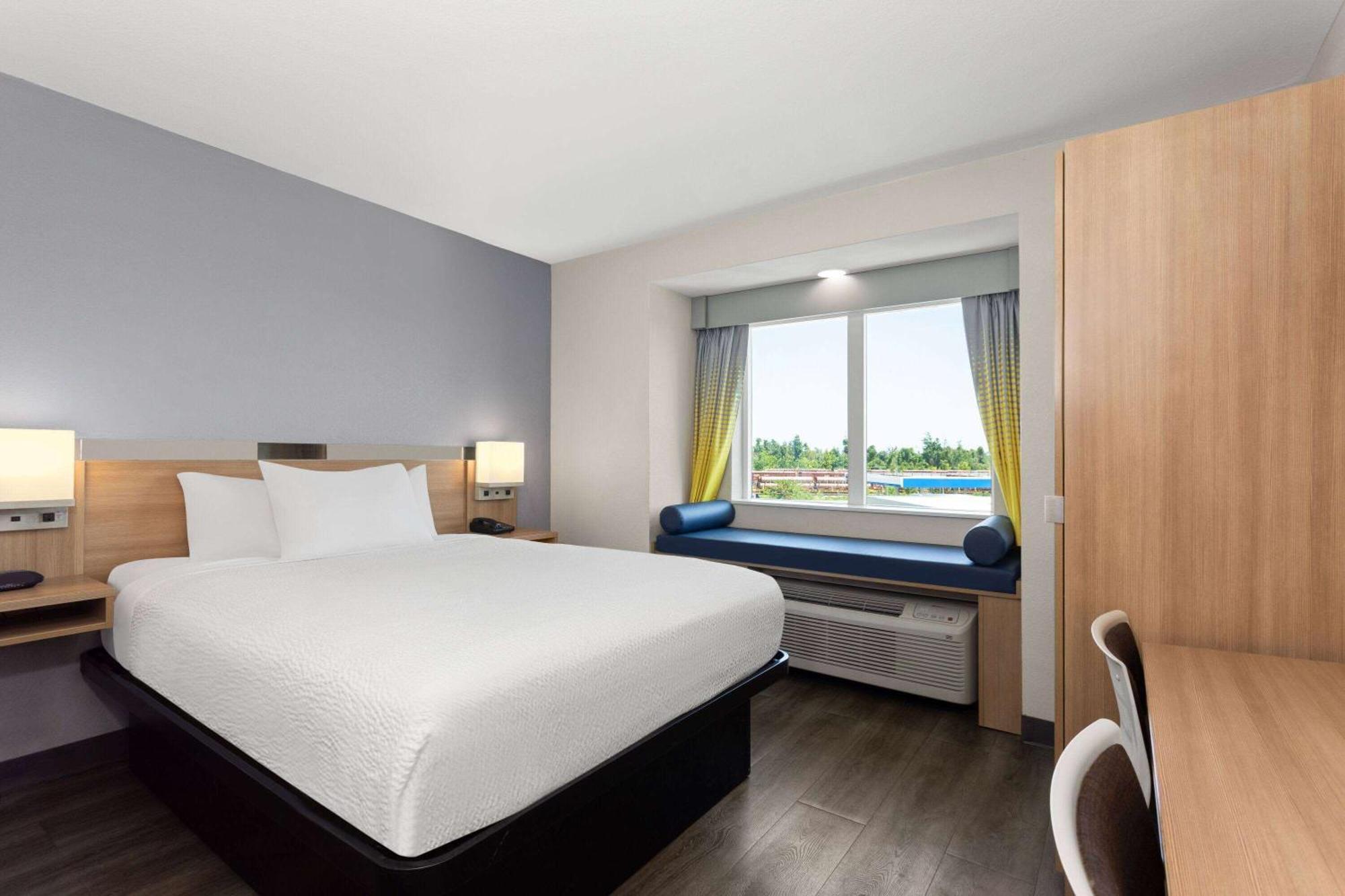 Microtel Inn & Suites By Wyndham פנמה סיטי מראה חיצוני תמונה