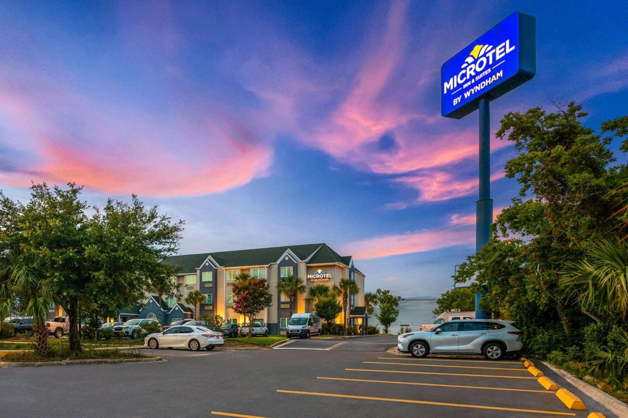 Microtel Inn & Suites By Wyndham פנמה סיטי מראה חיצוני תמונה