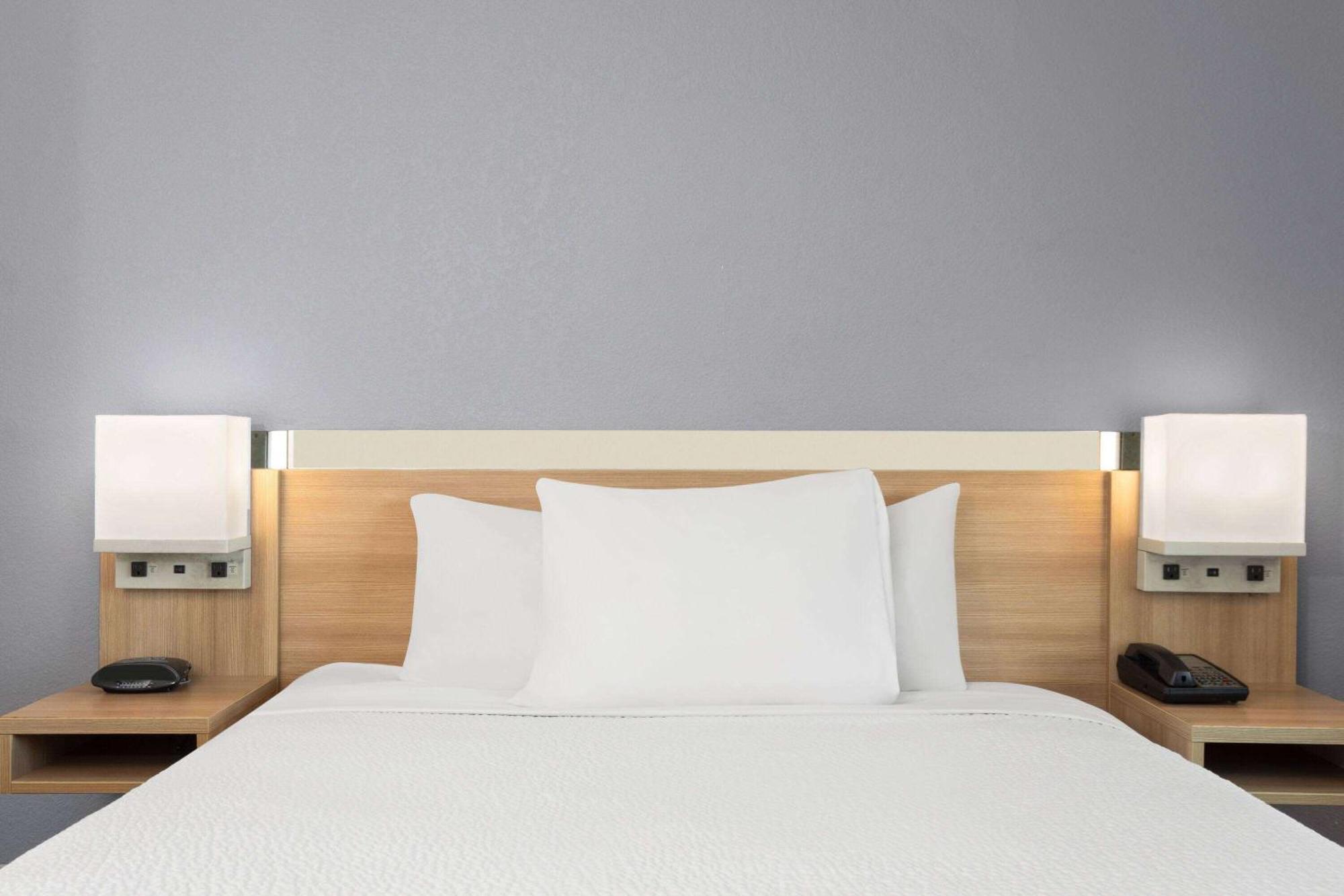 Microtel Inn & Suites By Wyndham פנמה סיטי מראה חיצוני תמונה